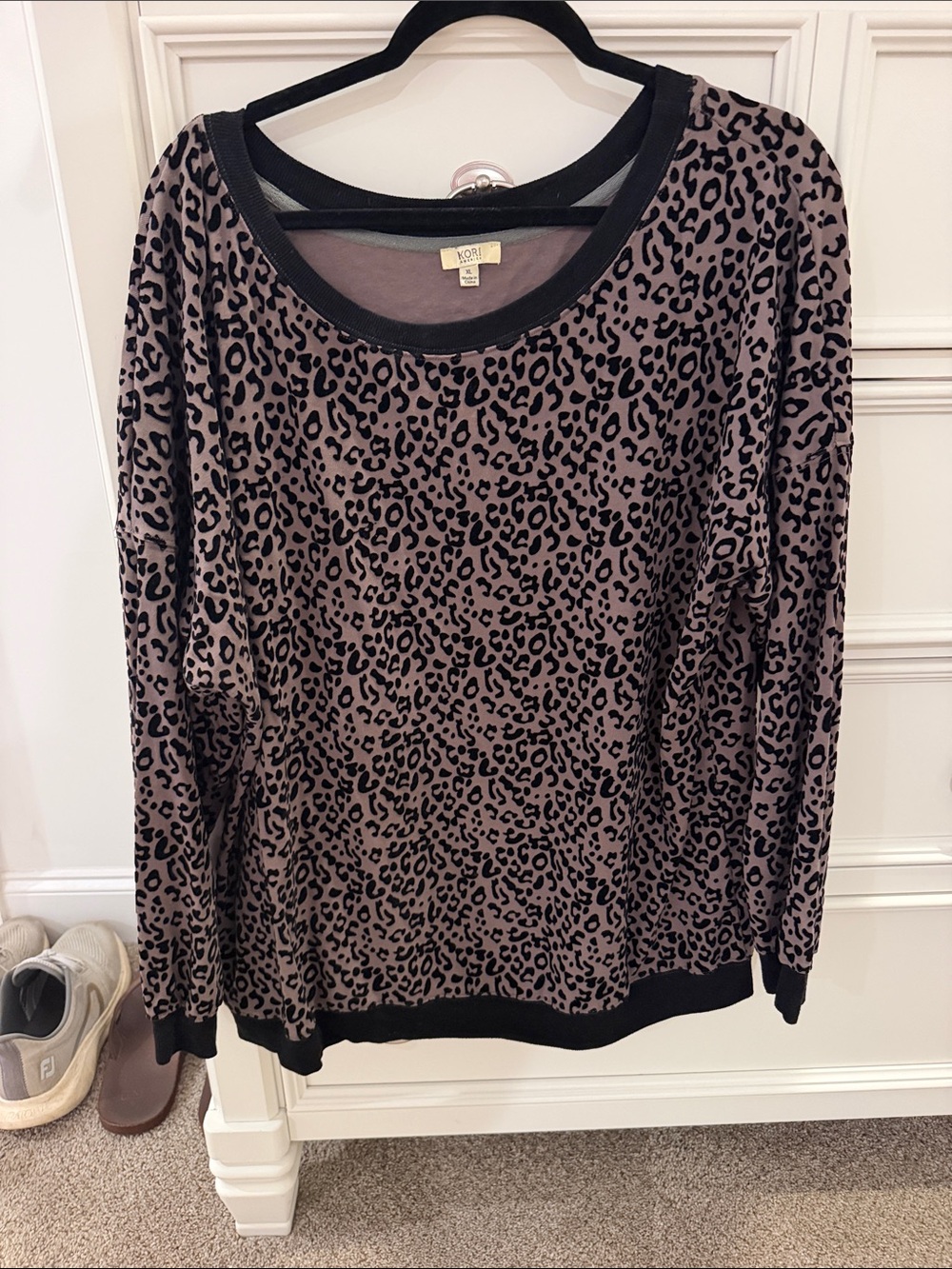Kori Leopard Print Long Sleeve Velvet Top in Black